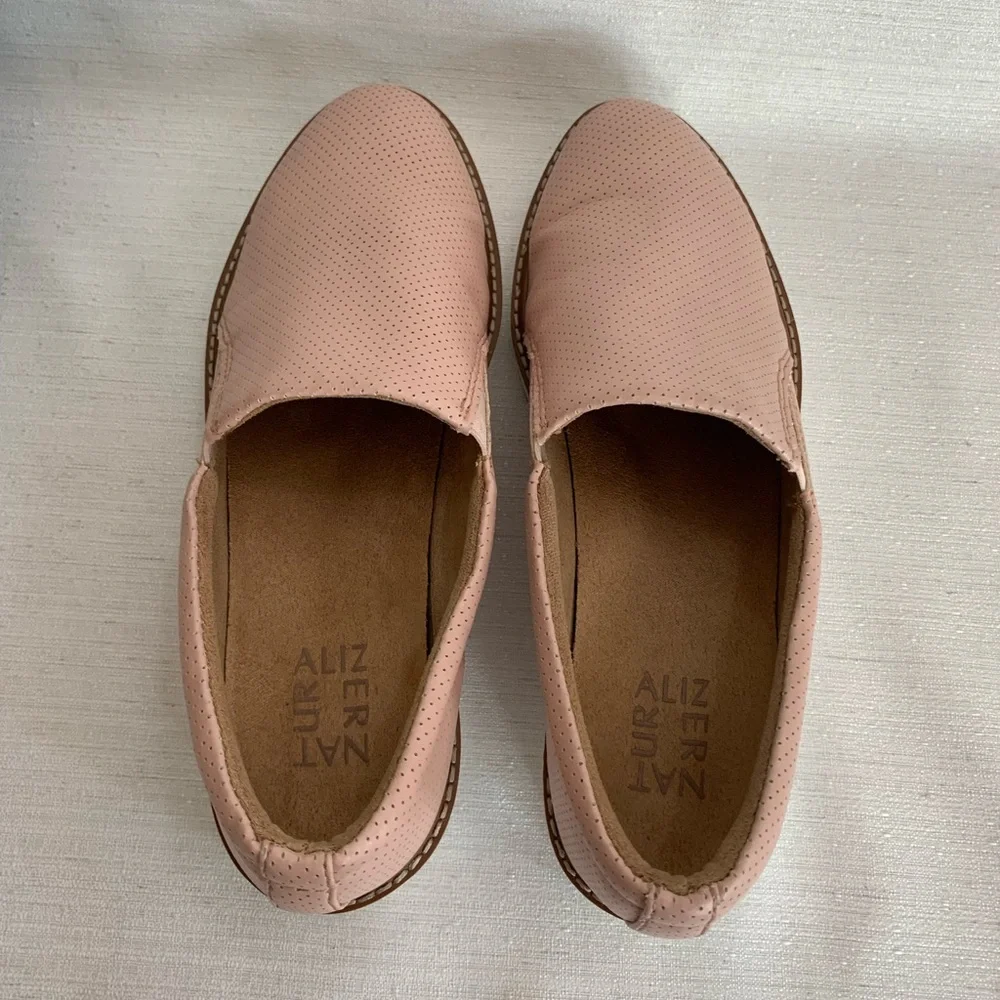 Naturalizer Effie Rose Pink Faux Leather Slip On Comfort Loafers Woman’s 8.5M - Picture 8 of 12